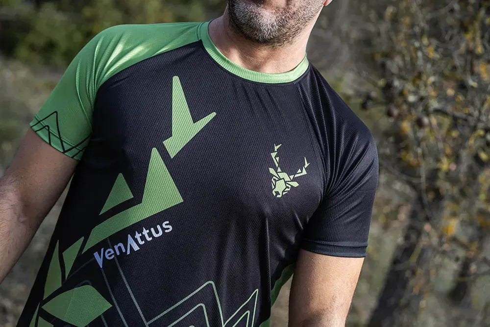 Camiseta técnica Pro JANO de Running - Negro-Verde Unisex